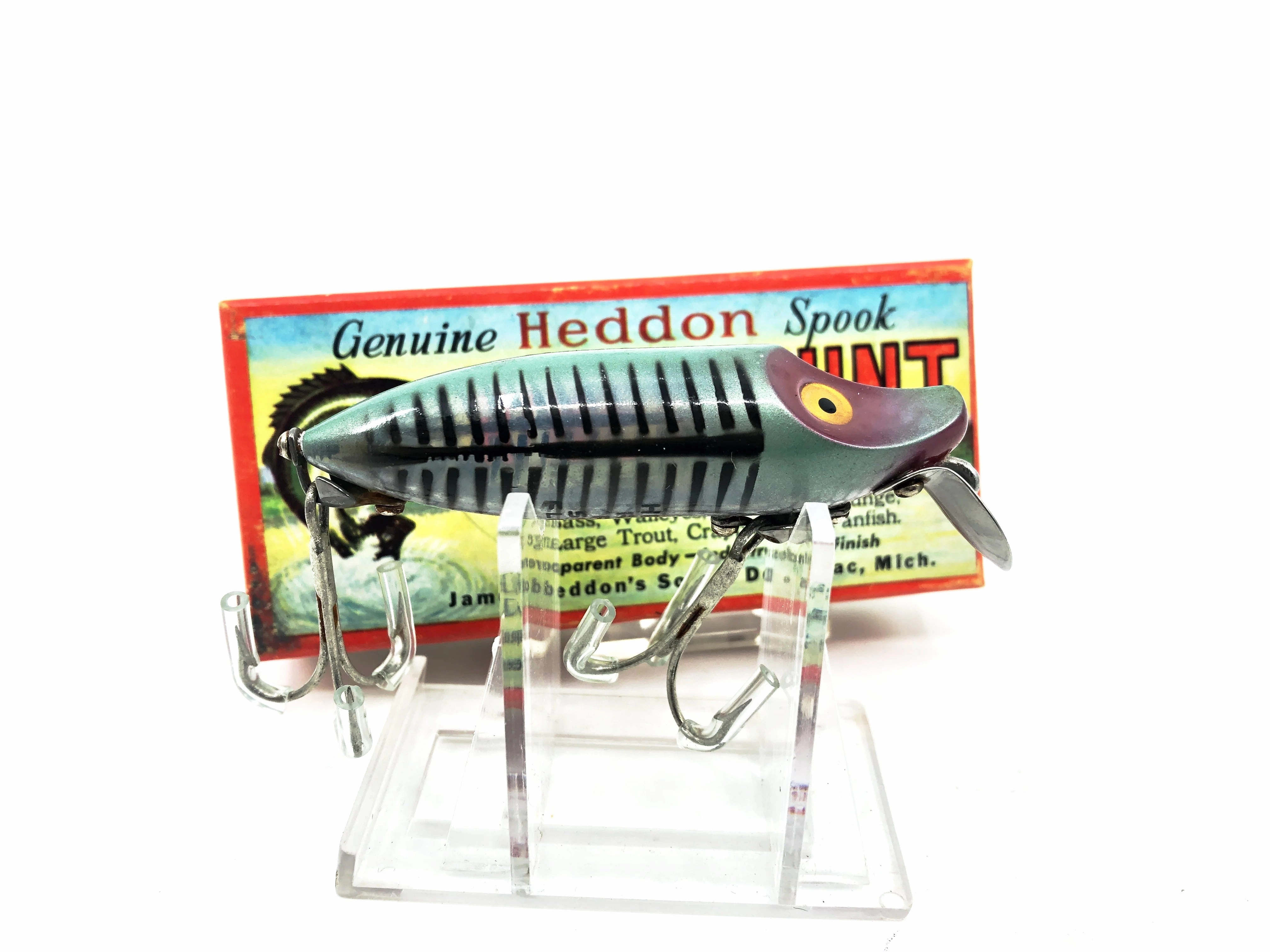 Heddon Floating River Runt 9400, XRG Green Shore Minnow Color with Box